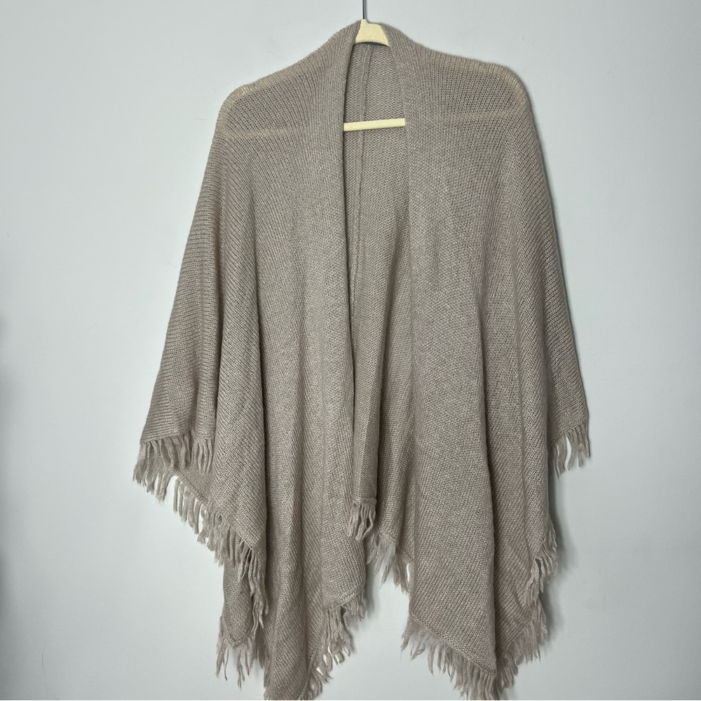 Wooden Ships Wool Mohair Shawl Wrap Poncho Sweater Knit Fringed Neutral Tan *M